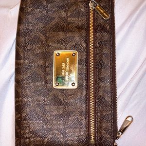 Michael Kors hand wallet